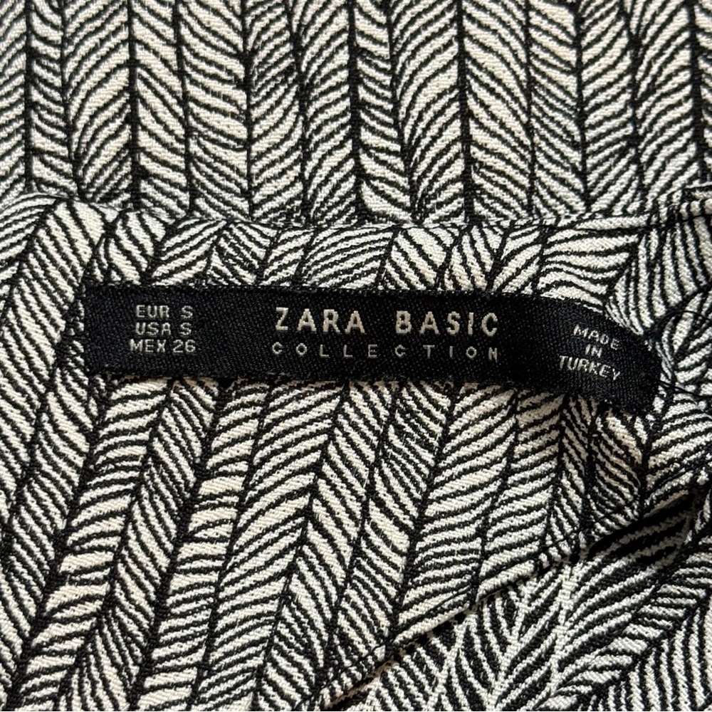 Zara Basic Collection Black white Geometric Chevr… - image 4